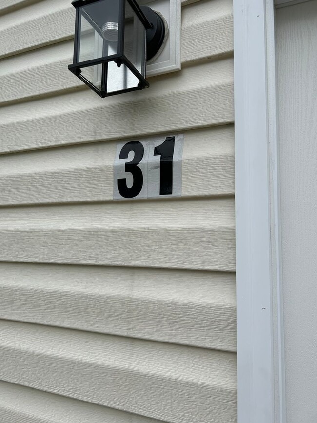 Foto del edificio - 127 Hubert Blvd