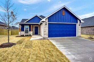 Building Photo - 1304 Saratoga Dr