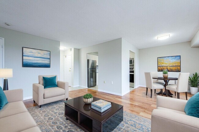 Photo du bâtiment - Pier 100 Apartments