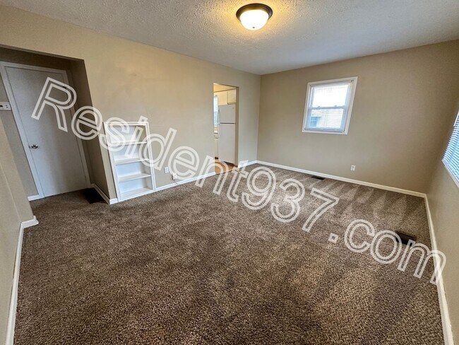 Foto del edificio - 3 Bed 1 Bath Home