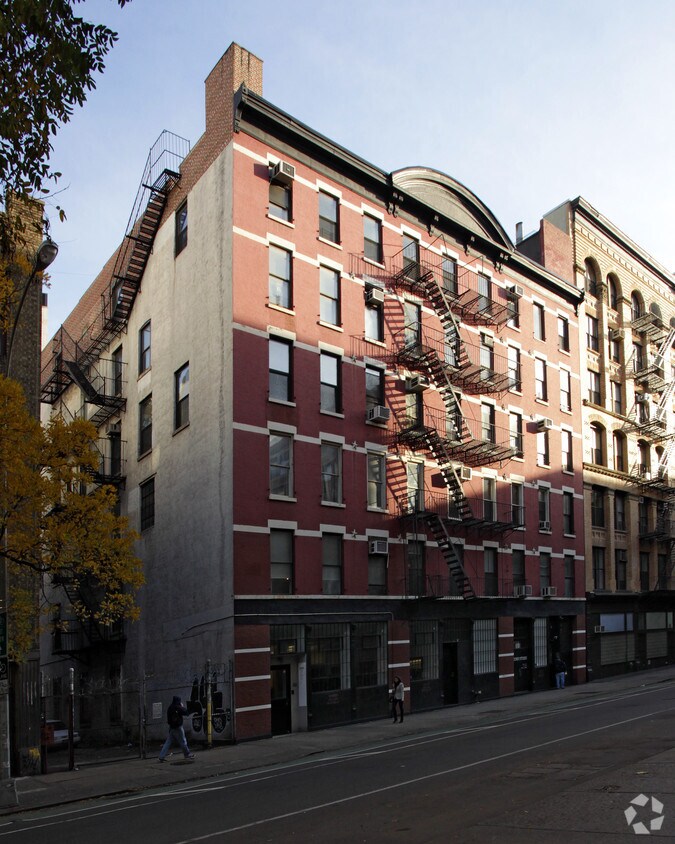 Building Photo - East Village