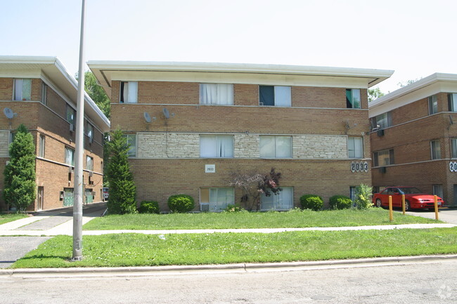 2033 N 18th Ave - 2029-2037 N 18th Ave