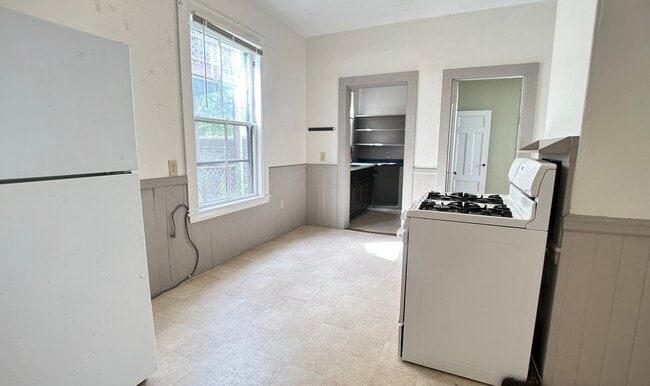 Building Photo - 55 Rindge Ave