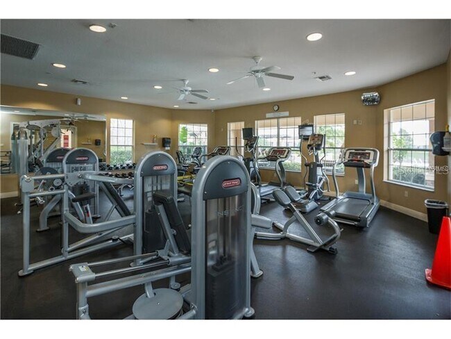 Foto del edificio - 6451 Old Park Ln