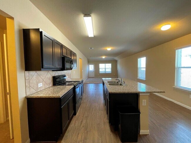 Foto del edificio - 3400 Ortman Dr