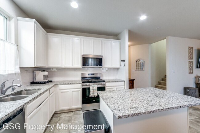 Building Photo - 4 br, 2.5 bath House - 11962 Longfellow Ranch