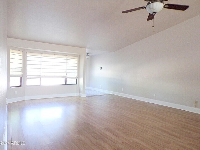 Foto del edificio - 5529 S Sioux Ave