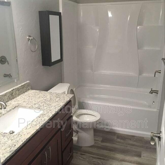 Foto del edificio - 860 N Stapley Dr