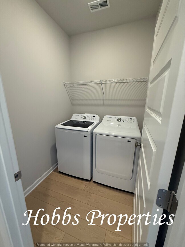 Building Photo - 22755 Dashwood Ln