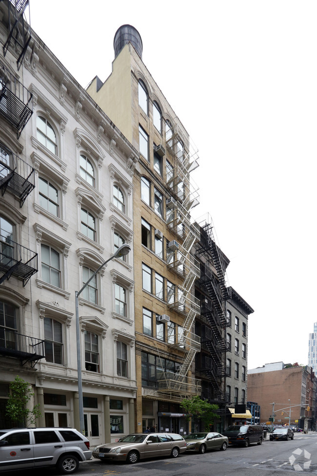 Foto principal - 57 Warren St
