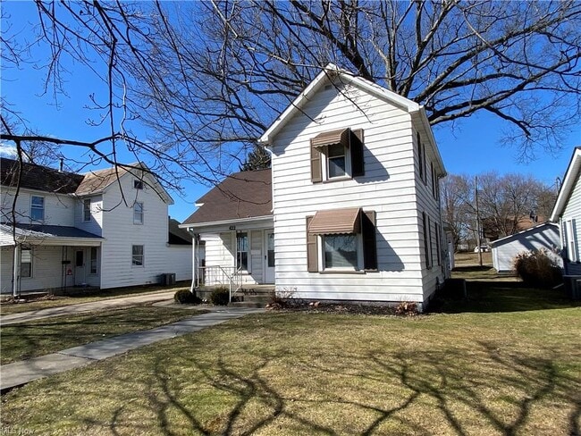 Building Photo - 422 Union Ave