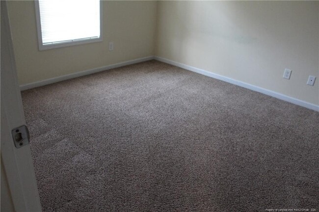 Building Photo - 3705a Hillcrest Dr