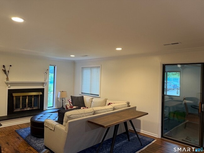 Photo - 139 Hollister Way N Unit 139 House