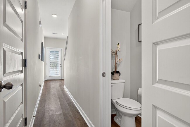 Foto del edificio - 4 Bedroom Townhome in Atlanta!