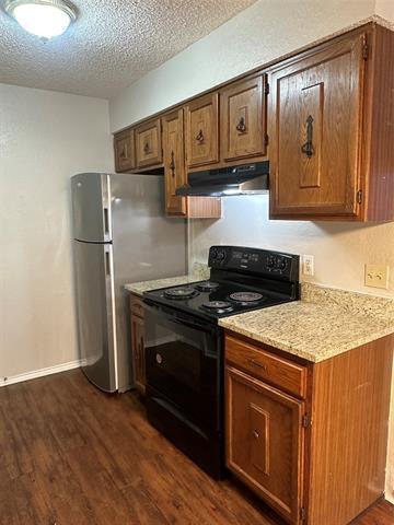 Foto del edificio - 8129 Foxfire Ln