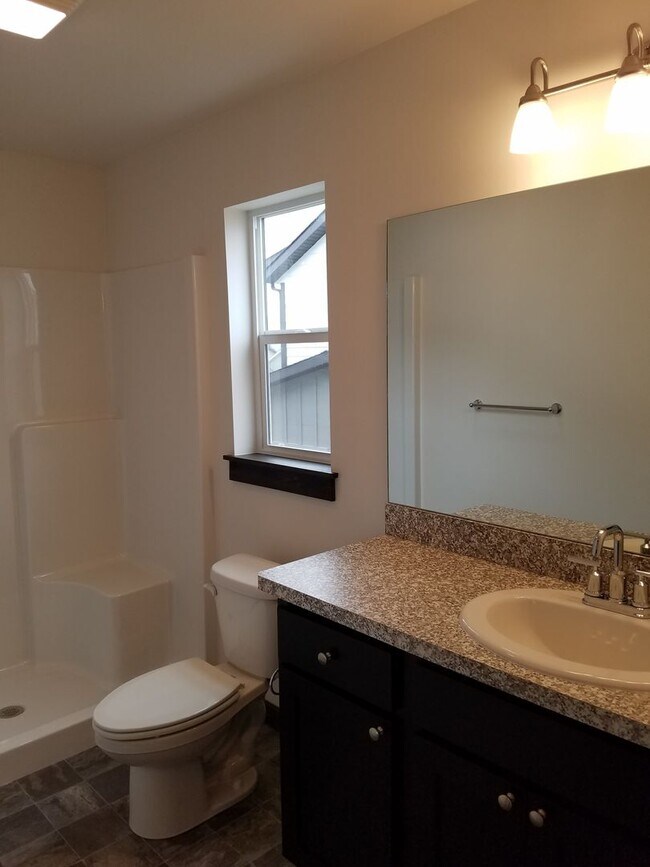 Foto del edificio - 1512 Butler Creek Ave