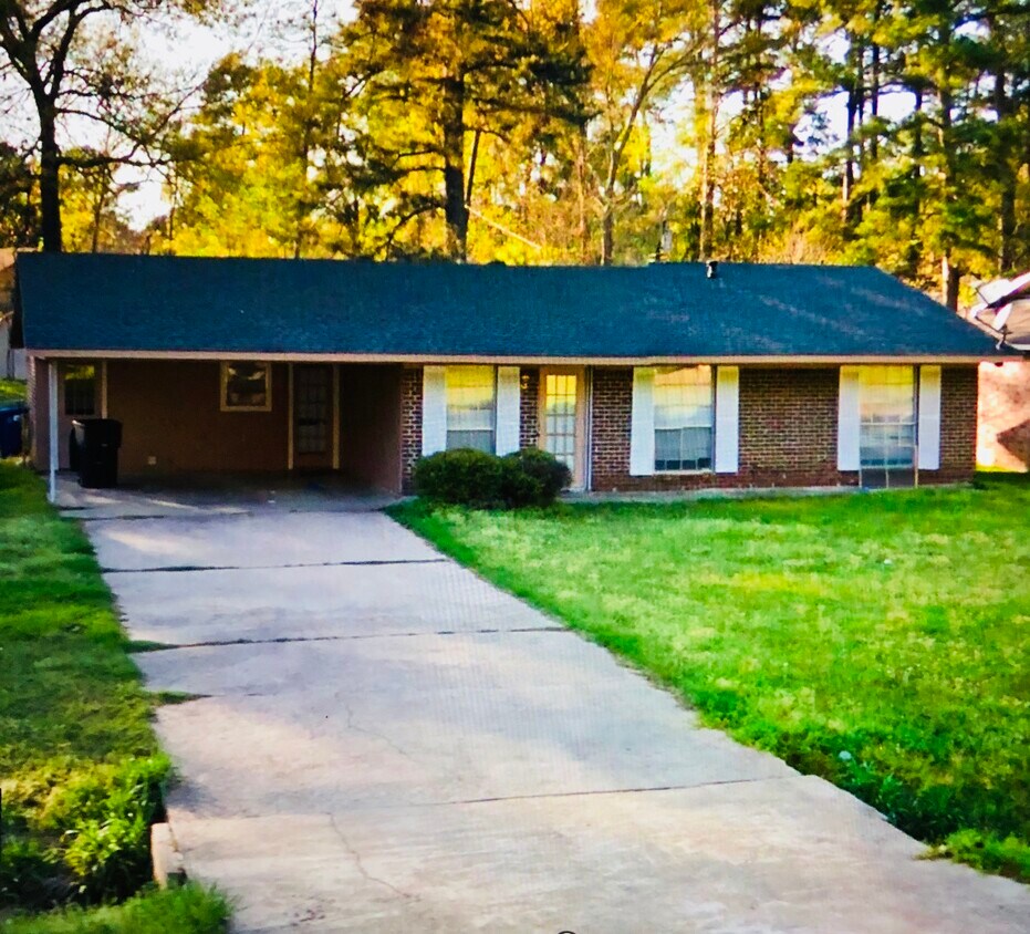 Primary Photo - 9420 Baird Rd