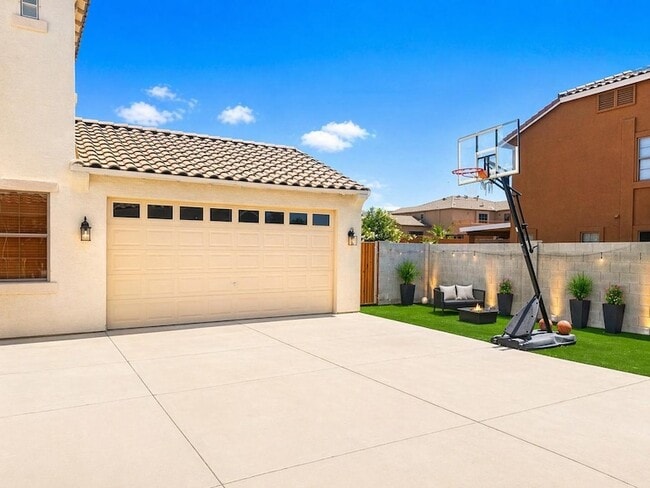 Foto del edificio - 8611 S 45th Glen