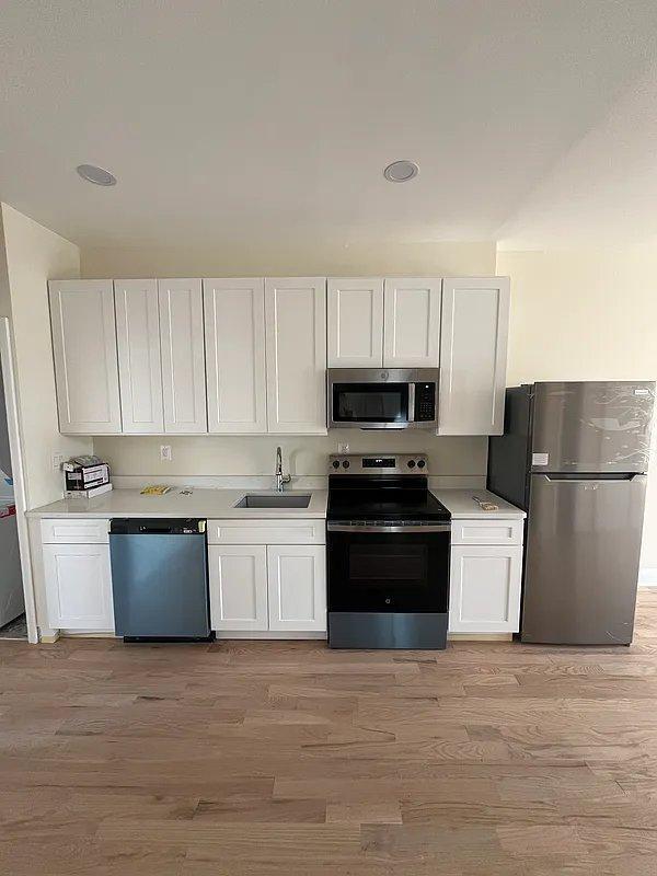Building Photo - 2 bedroom in BROOKLYN NY 11232