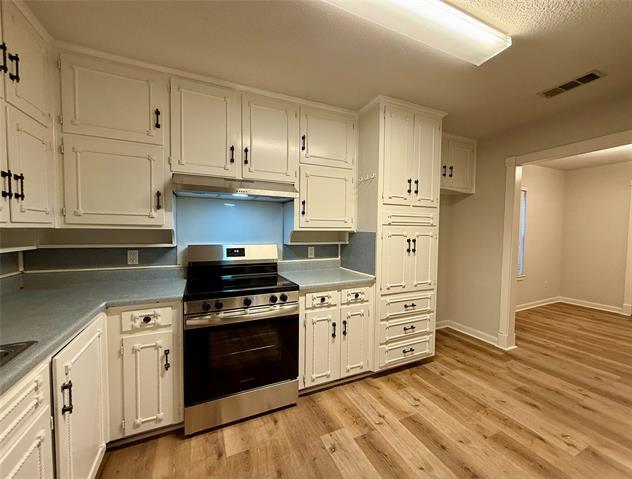 Foto del edificio - 5721 Carolyn Dr