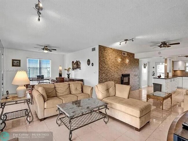 Foto del edificio - 5860 NW 44th St