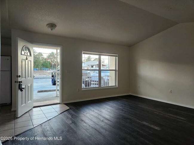 Building Photo - 10423 Chalmer St