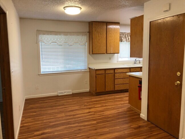 Building Photo - 3551 Ewartsville Rd