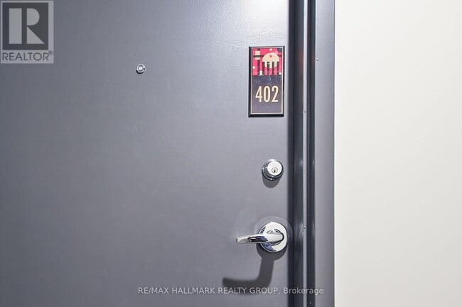 Photo du bâtiment - 75 Cleary Ave