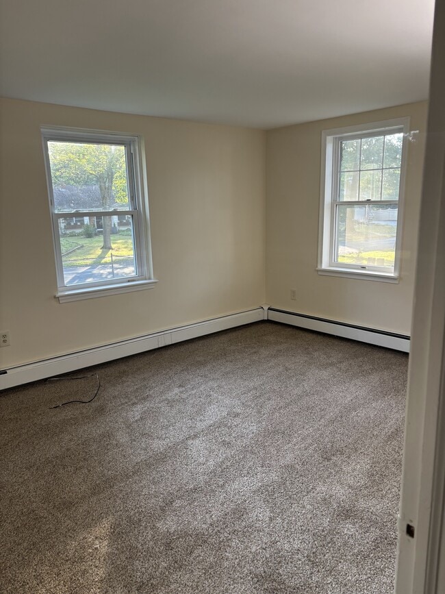 Building Photo - 1043 Thrush Ln