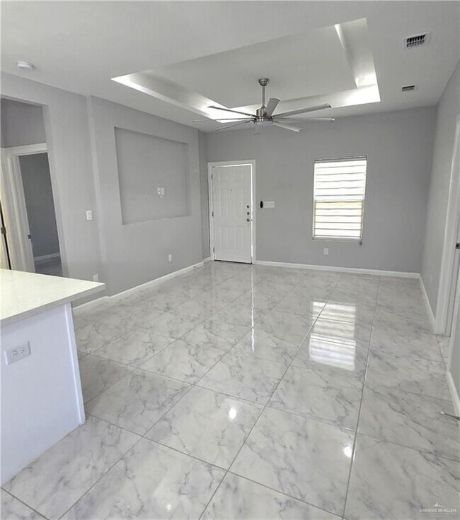 Foto del edificio - 919 N Blair Ave
