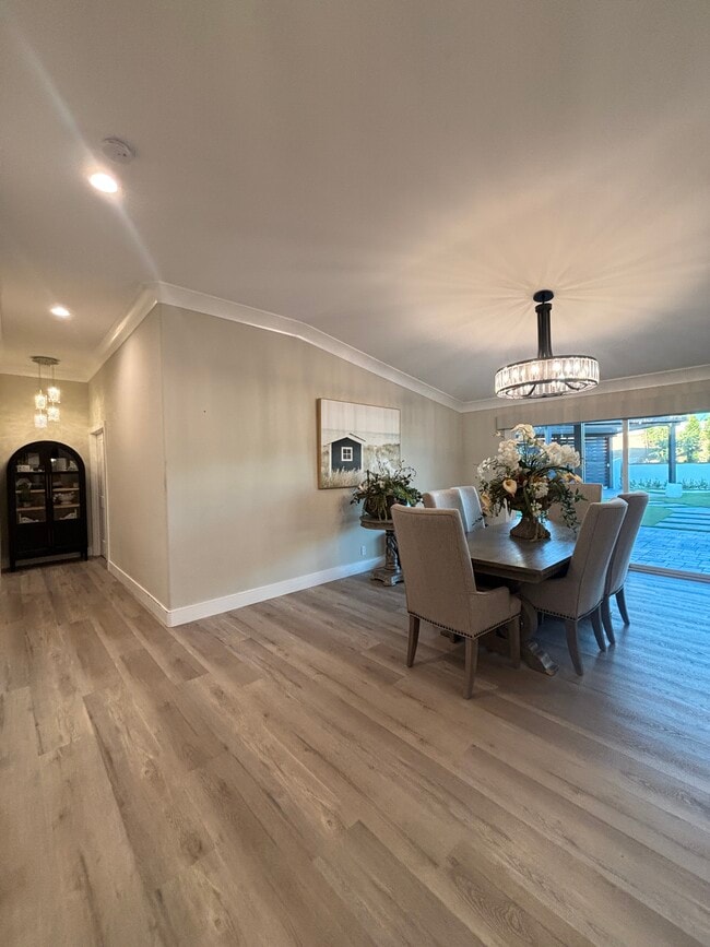 Building Photo - 2551 Stetson Dr