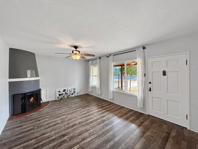 Foto del edificio - Charming 2BD/1BA House in National City W/...