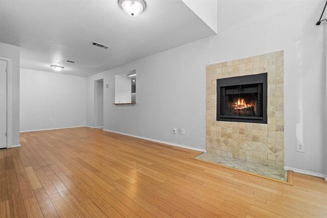 Building Photo - 3627 Menchaca Rd