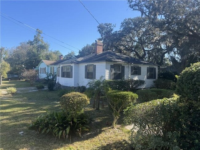 Photo - 8017 Oakwood St Apartment