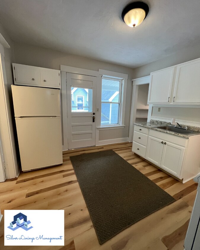 Primary Photo - 15 Pleasant St