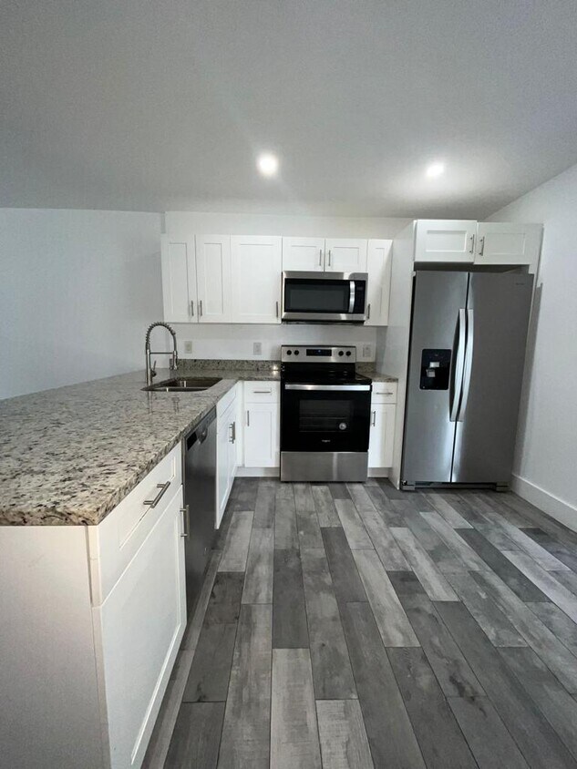 Kitchen w/ New Appliances - 2910 NW 31st St