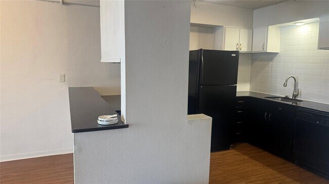 Foto del edificio - 5400 Memorial Dr