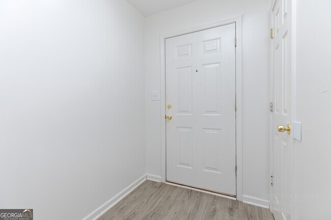Building Photo - 110 Alice Dr