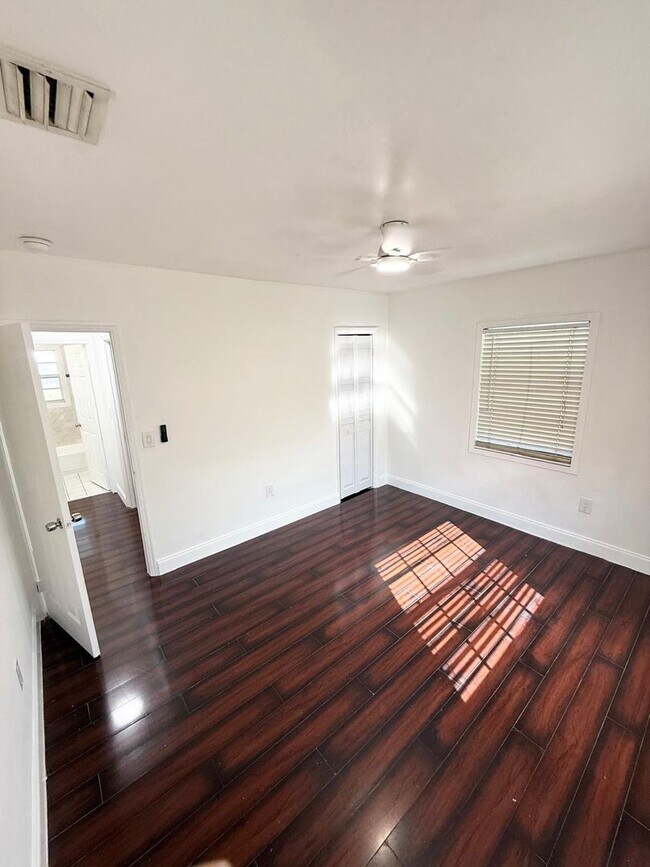 Building Photo - JKRK properties - 785