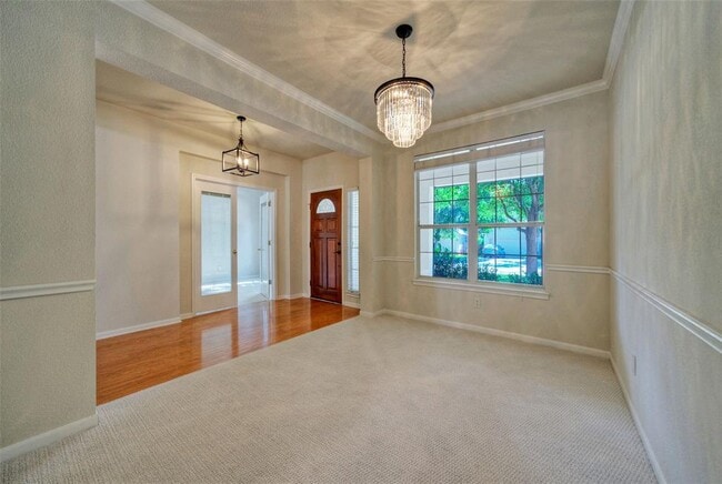 Foto del edificio - 2616 Henley Dr