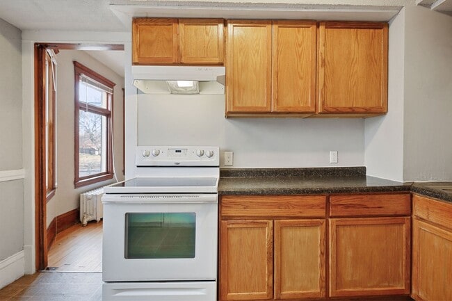 Building Photo - 2218 Glenwood Ave