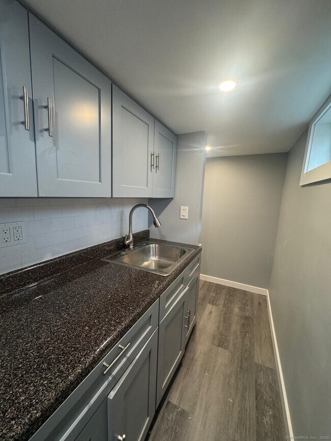 Foto del edificio - 223 Clermont Ave