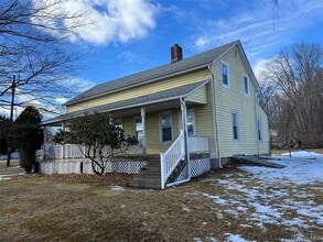 Building Photo - 47 Maples Ln