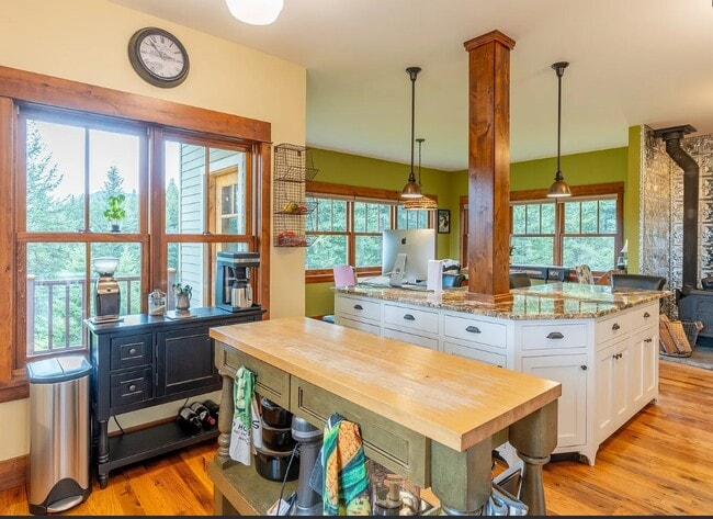 Foto del edificio - 6710 Farm To Market Rd