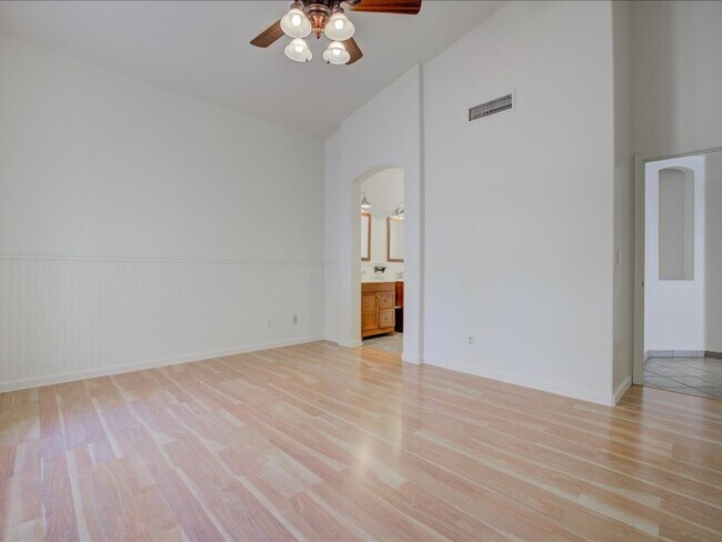 Foto del edificio - 3 Bedroom 2 Bathroom