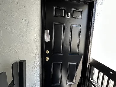 Primary Photo - 1392 Summit St