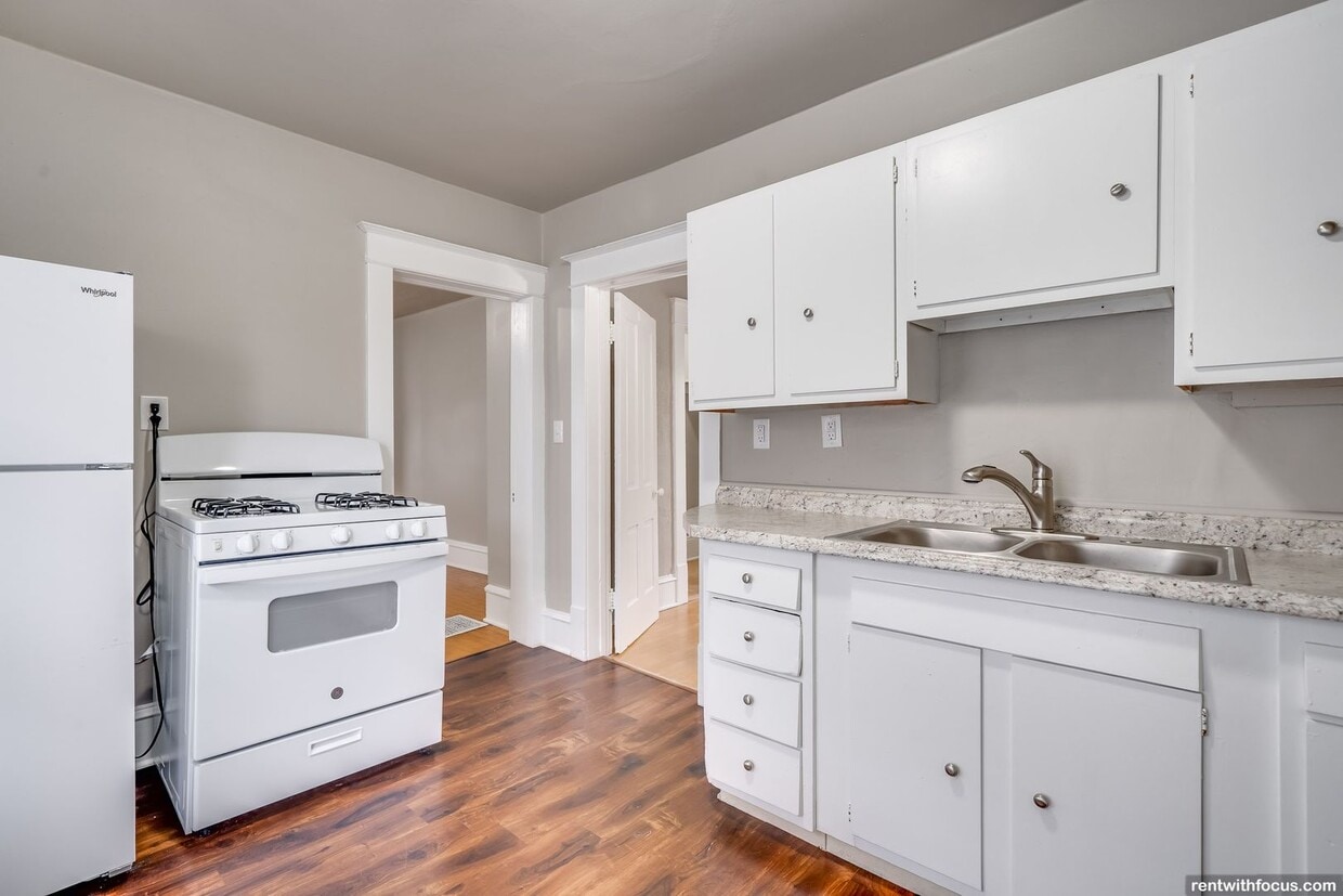 Foto principal - 328 Parkway Ave