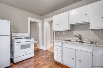 Building Photo - 328 Parkway Ave