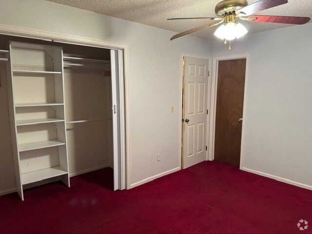 Building Photo - 4039 Cooke Dr