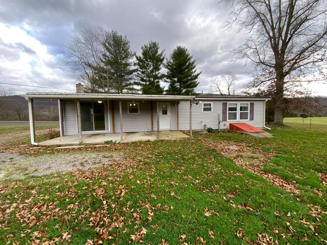 Primary Photo - 3 br, 1 bath House - 623 VALLEY ROAD